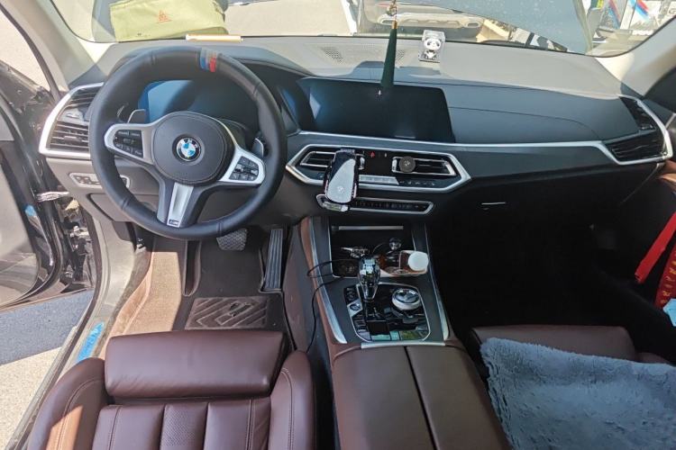 Used BMW X5 2019 xDrive40i M Sport Package Center Console