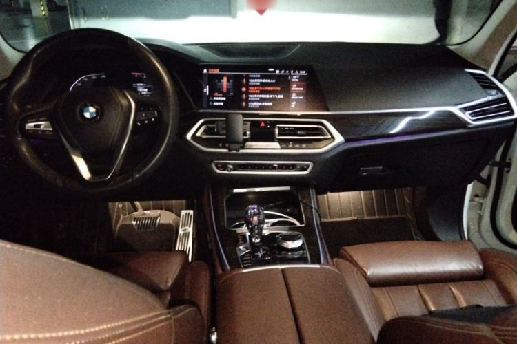 Used BMW X5  Center Console
