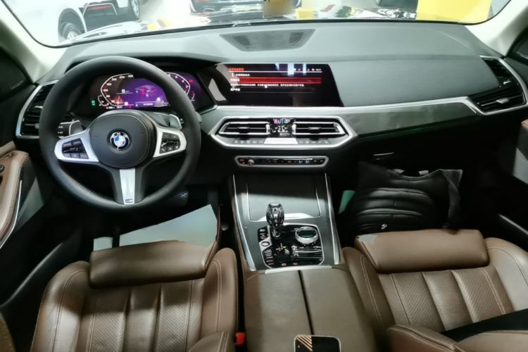 Used BMW X5 2019 xDrive40i M Sport Package Center Console
