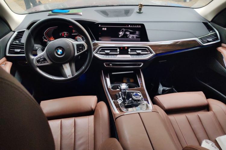 Used BMW X5 2019 xDrive40i M Sport Package Center Console