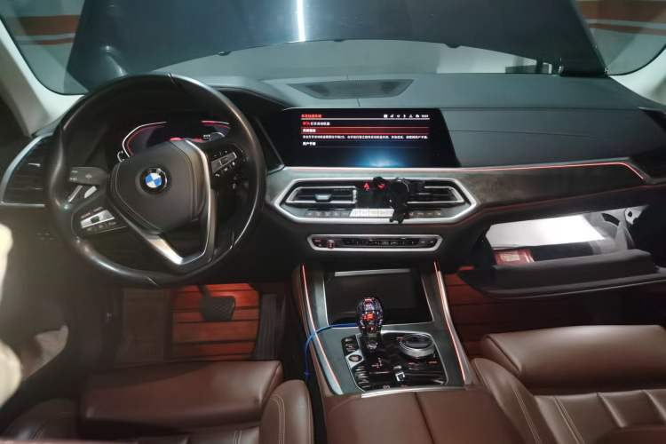Used BMW X5 2019 xDrive30i X Design Package Center Console