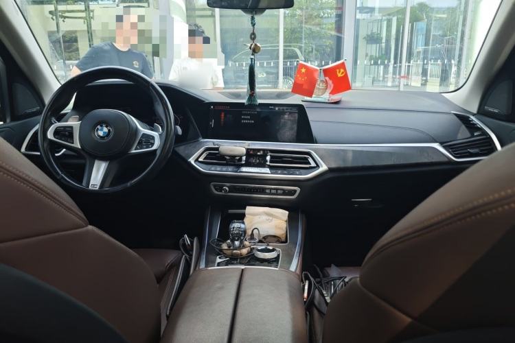 Used BMW X5 2019 xDrive40i M Sport Package Center Console