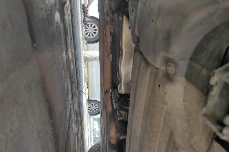 Used BMW X5  Chassis Front Left