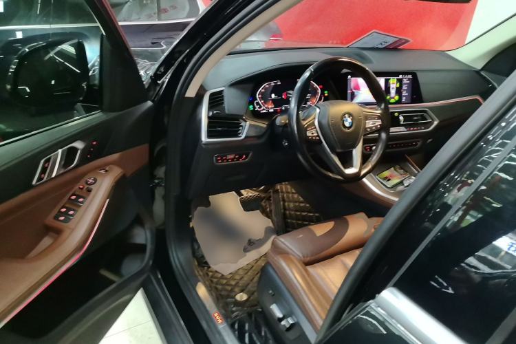 Used BMW X5 2019 xDrive30i X Design Package Driver Seat