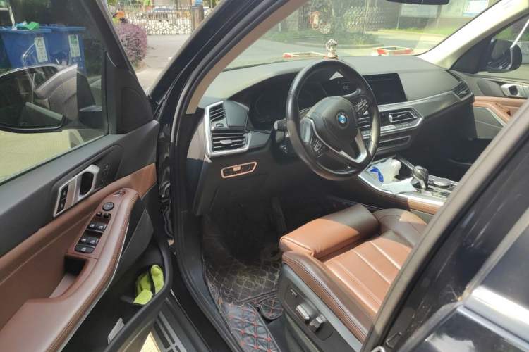 Used BMW X5 2019 xDrive40i M Sport Package Driver Seat