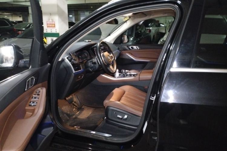 Used BMW X5 2019 xDrive30i M Sport Package Driver Seat