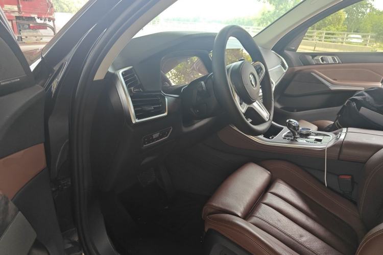 Used BMW X5 2019 xDrive40i M Sport Package Driver Seat
