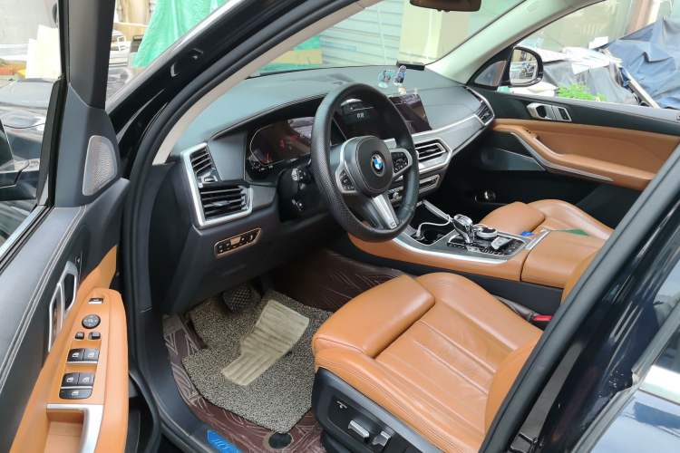 Used BMW X5 2019 xDrive40i M Sport Package Driver Seat