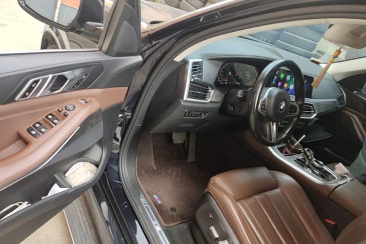 Used BMW X5 2019 xDrive40i M Sport Package Driver Seat