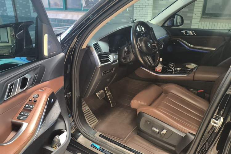 Used BMW X5 2019 xDrive40i M Sport Package Driver Seat