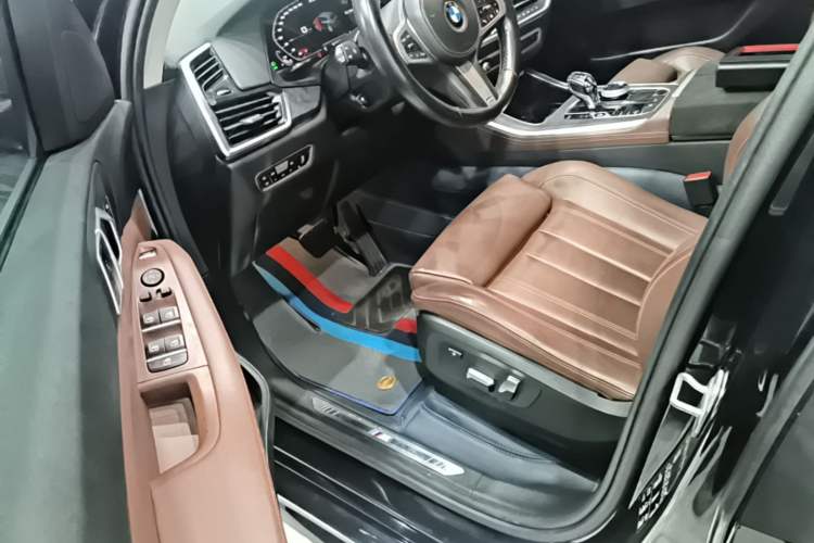 Used BMW X5 2019 xDrive40i M Sport Package Driver Seat