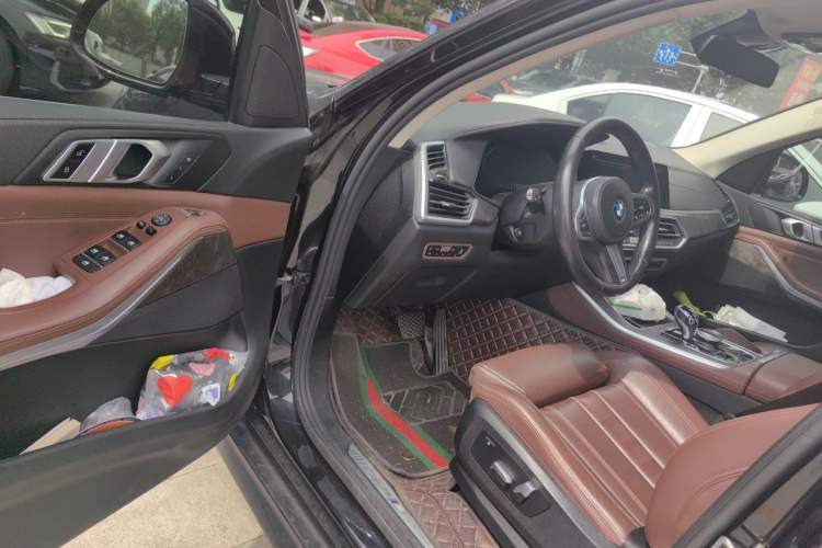 Used BMW X5 2019 xDrive40i M Sport Package Driver Seat