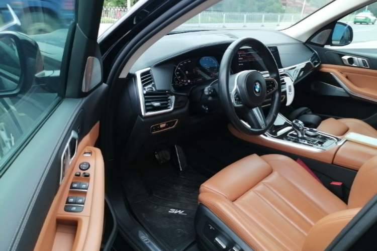Used BMW X5 2019 xDrive40i M Sport Package Driver Seat