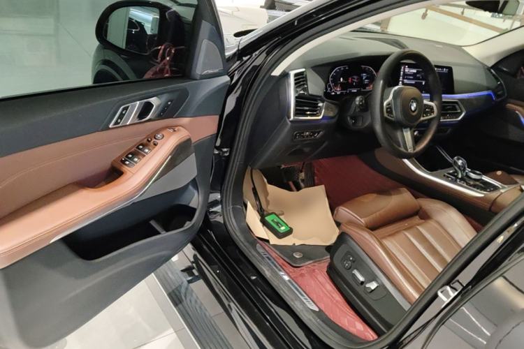 Used BMW X5 2019 xDrive40i M Sport Package Driver Seat