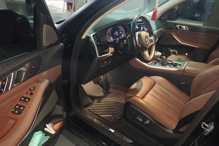 Used BMW X5 2019 xDrive40i M Sport Package Driver Seat