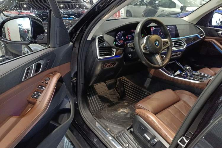 Used BMW X5 2019 xDrive40i M Sport Package Driver Seat