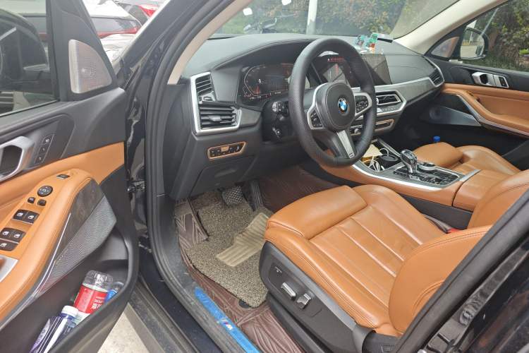 Used BMW X5 2019 xDrive40i M Sport Package Driver Seat