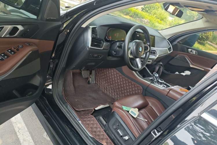 Used BMW X5 2019 xDrive40i M Sport Package Driver Seat