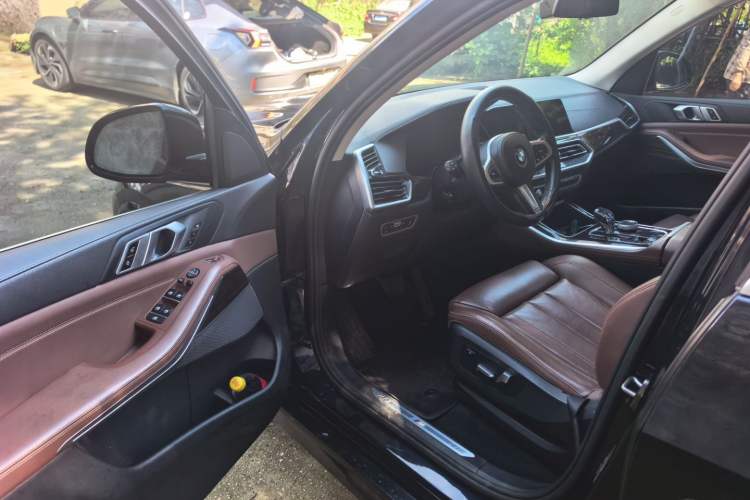 Used BMW X5 2019 xDrive40i M Sport Package Driver Seat