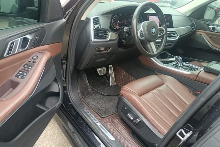Used BMW X5 2019 xDrive40i M Sport Package Driver Seat