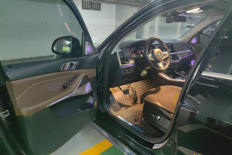Used BMW X5 2019 xDrive40i M Sport Package Driver Seat