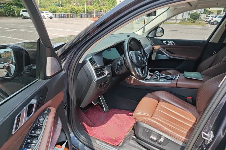 Used BMW X5 2019 xDrive30i M Sport Package Driver Seat