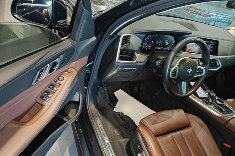 Used BMW X5 2019 xDrive40i M Sport Package Driver Seat