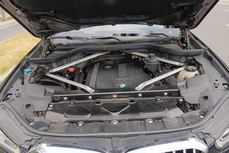 Used BMW X5 2019 xDrive40i M Sport Package Engine Bay