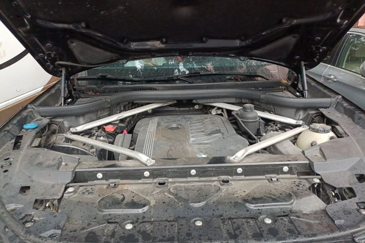Used BMW X5 2019 xDrive40i M Sport Package Engine Bay