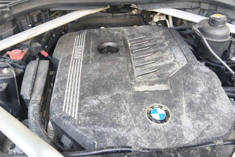 Used BMW X5  Engine Bay