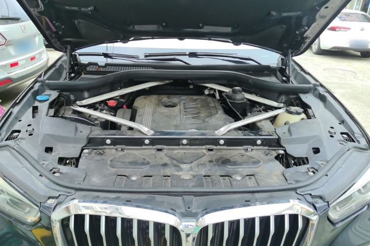 Used BMW X5 2019 xDrive40i M Sport Package Engine Bay
