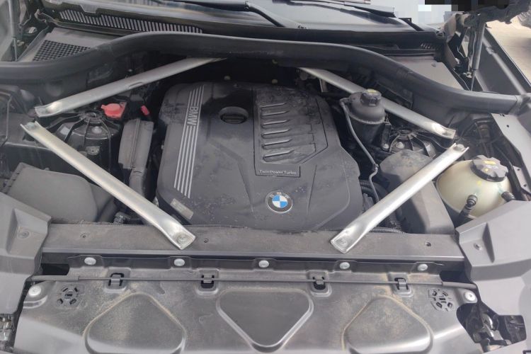 Used BMW X5 2019 xDrive40i M Sport Package Engine Bay