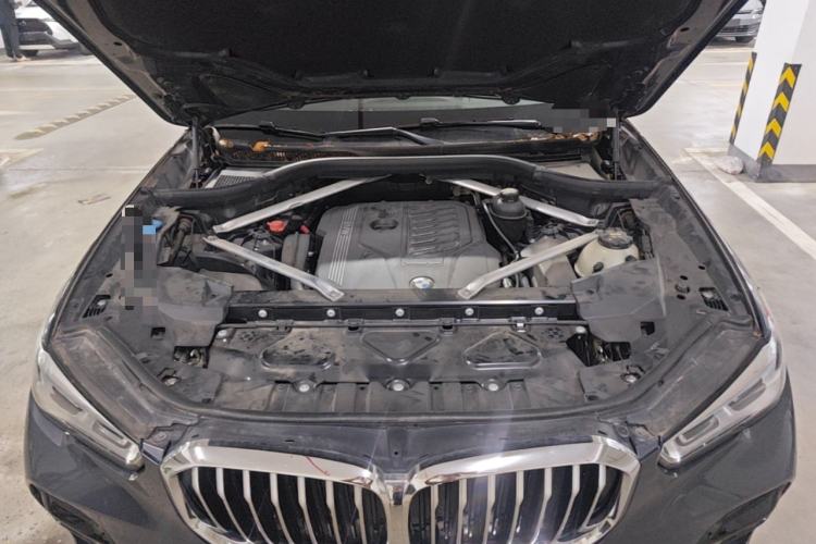 Used BMW X5 2019 xDrive40i M Sport Package Engine Bay