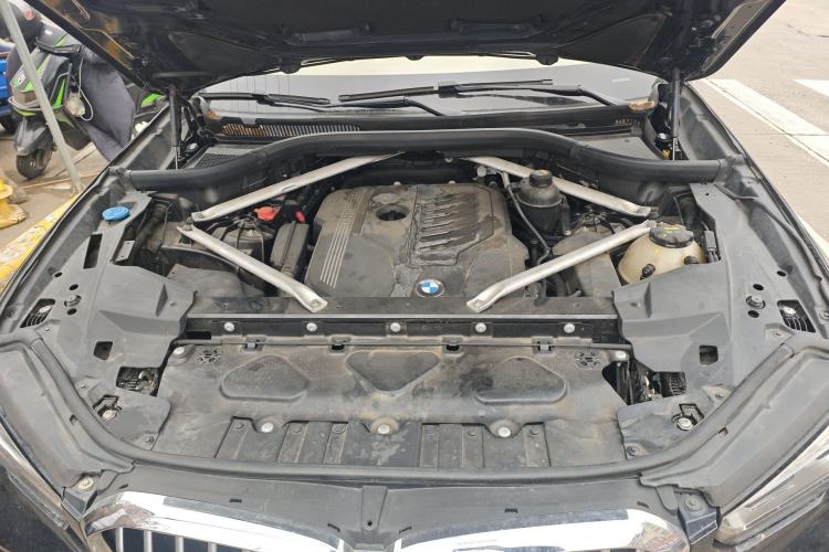 Used BMW X5 2019 xDrive40i M Sport Package Engine Bay