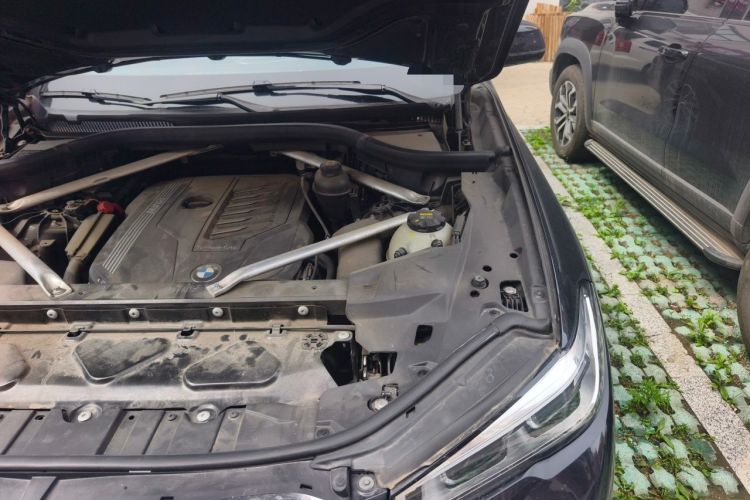 Used BMW X5 2019 xDrive40i M Sport Package Engine Bay Left