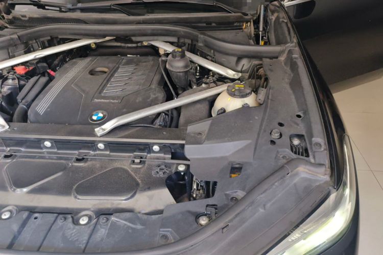 Used BMW X5 2019 xDrive40i M Sport Package Engine Bay Left