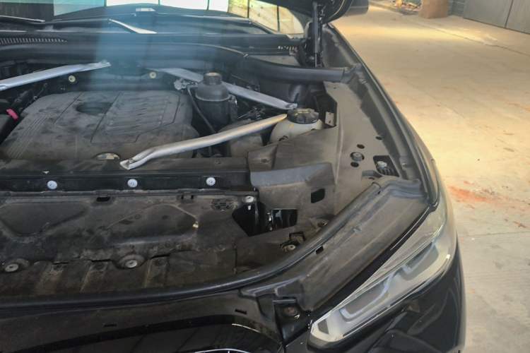 Used BMW X5 2019 xDrive40i M Sport Package Engine Bay Left