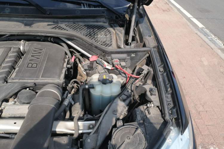 Used BMW X5  Engine Bay Left