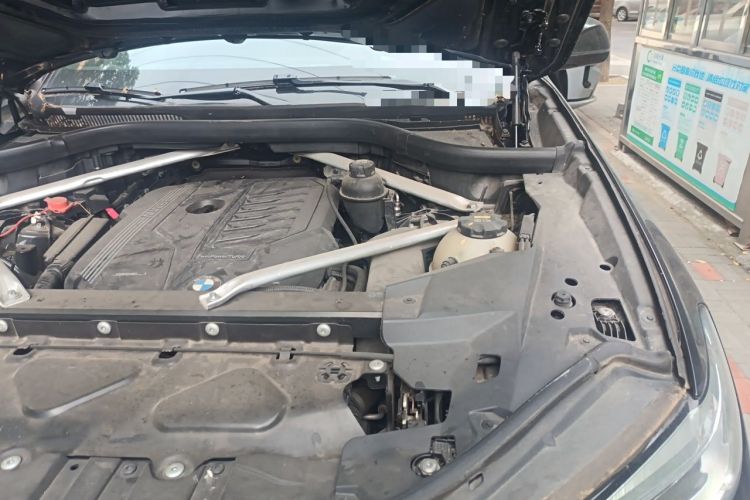 Used BMW X5  Engine Bay Left