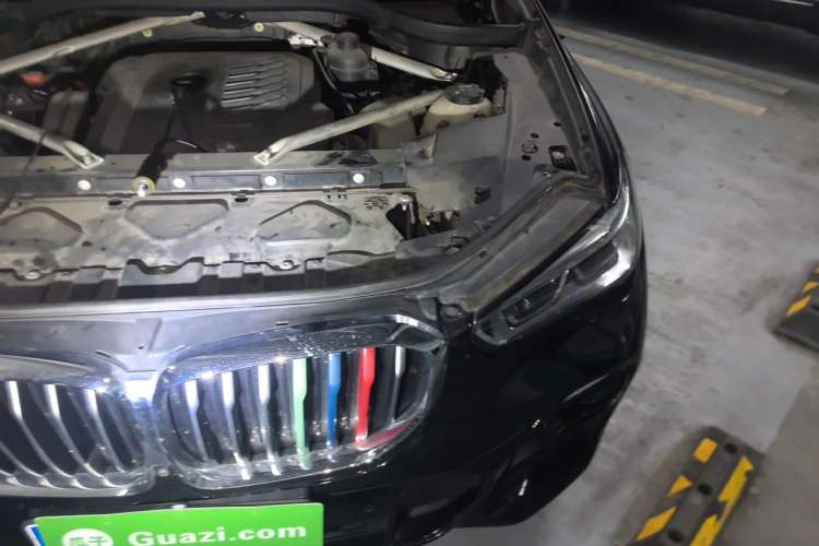 Used BMW X5 2019 xDrive40i M Sport Package Engine Bay Left