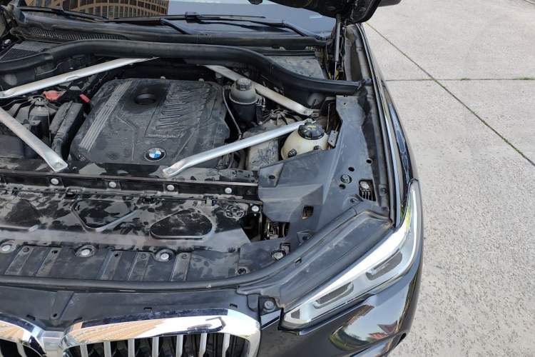 Used BMW X5 2019 xDrive40i M Sport Package Engine Bay Left