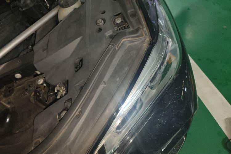 Used BMW X5 2019 xDrive40i M Sport Package Engine Bay Left