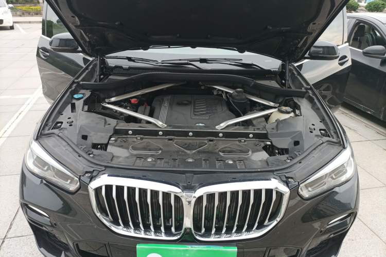 Used BMW X5 2019 xDrive40i M Sport Package Engine Bay