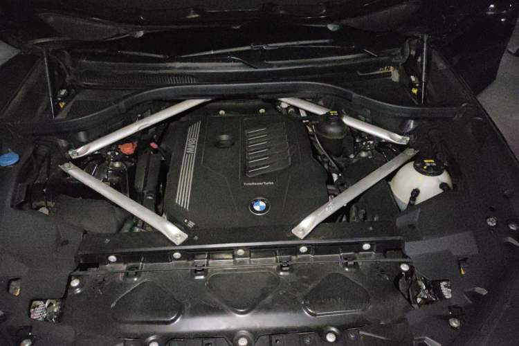 Used BMW X5 2019 xDrive40i M Sport Package Engine Bay