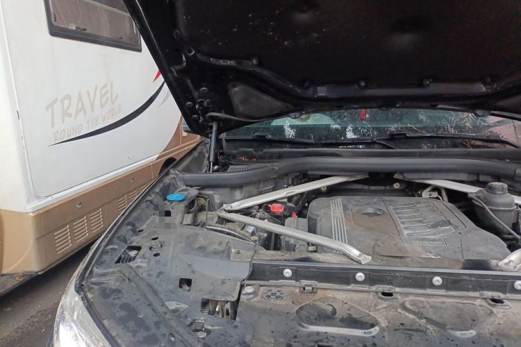 Used BMW X5 2019 xDrive40i M Sport Package Engine Bay Right