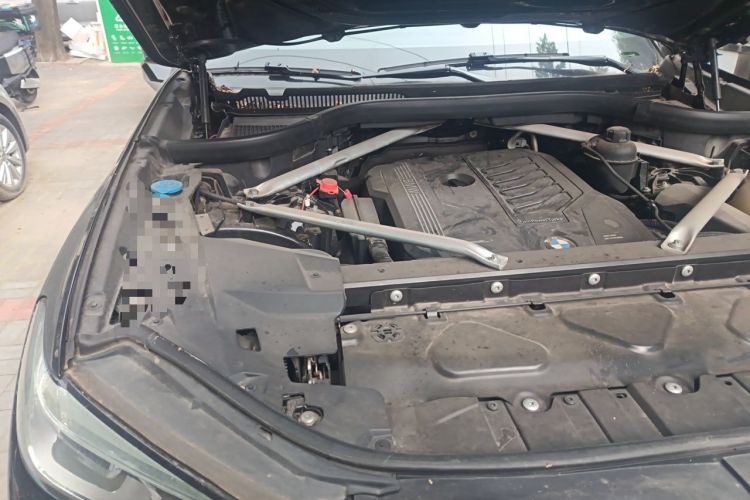 Used BMW X5  Engine Bay Right