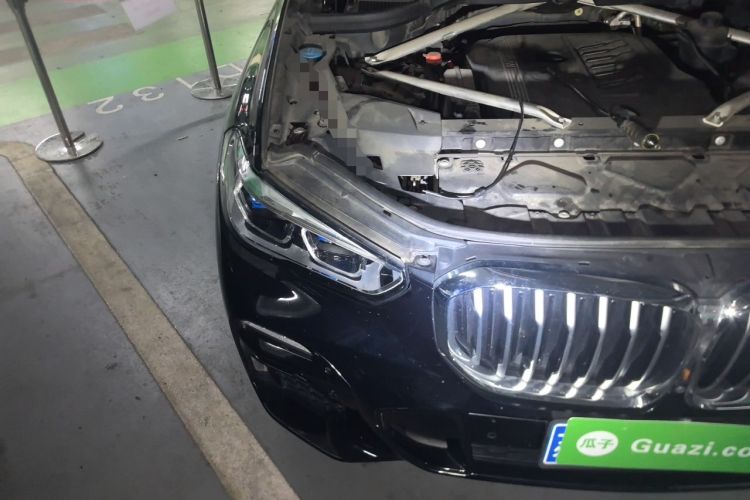 Used BMW X5 2019 xDrive40i M Sport Package Engine Bay Right