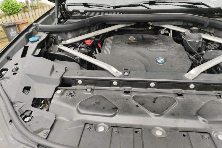 Used BMW X5 2019 xDrive30i X Design Package Engine Bay Right