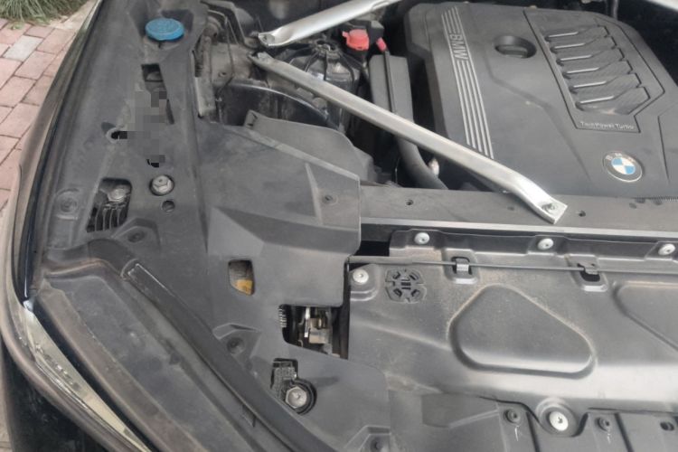 Used BMW X5 2019 xDrive40i M Sport Package Engine Bay Right