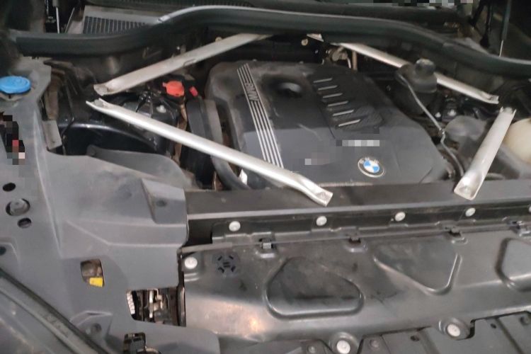 Used BMW X5  Engine Bay Right